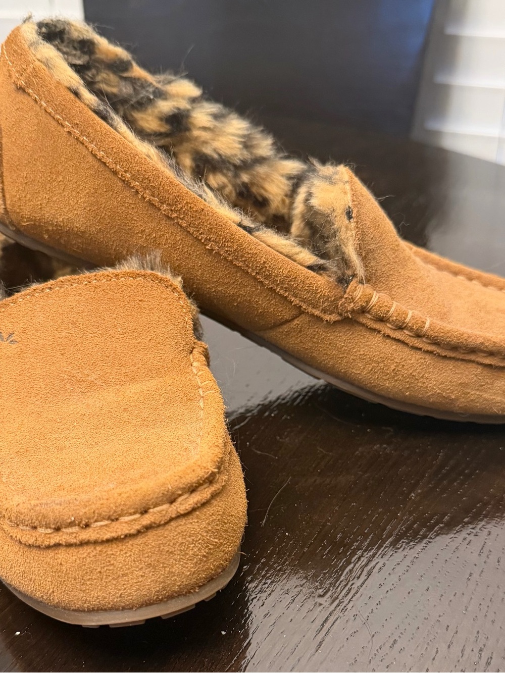 Koolaburra Tan Suede Moccasin Slippers with Faux Fur Lining